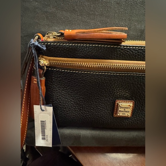Dooney & Bourke Pebble Grain Double Zip Wristlet Black - Picture 5 of 14